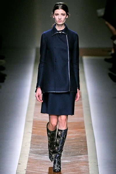 Look 8